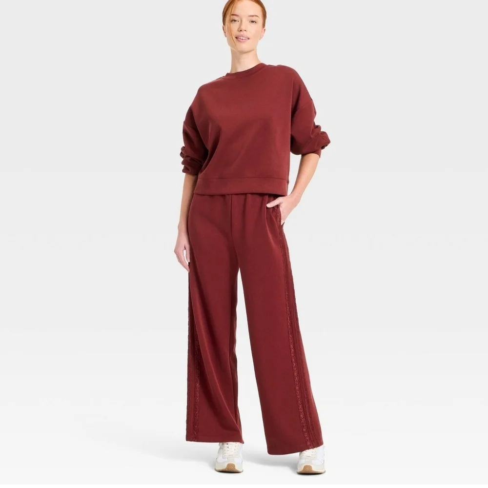 Women's Airy Sleek Lace Detail Track Pants - All In Motion Maroon - Picture 3 of 3